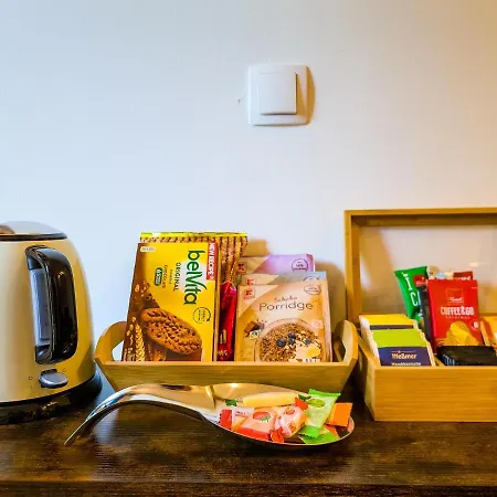 ǁ Corino Biograd Na Moru